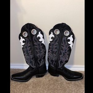 Tony Lama boots